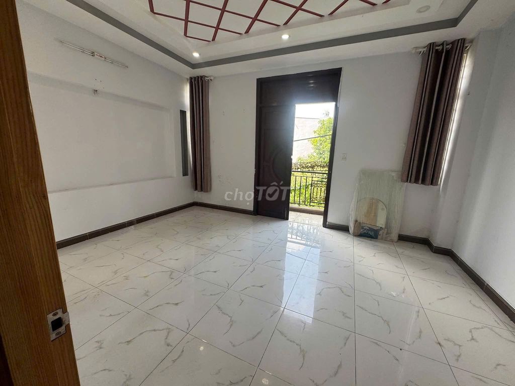 Nhà Bè LaTeacist: Two floors, four bedrooms, three toilets,