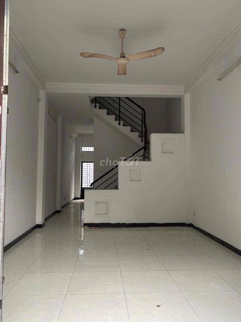 Rent a house on số 1. Bình Tân Missile