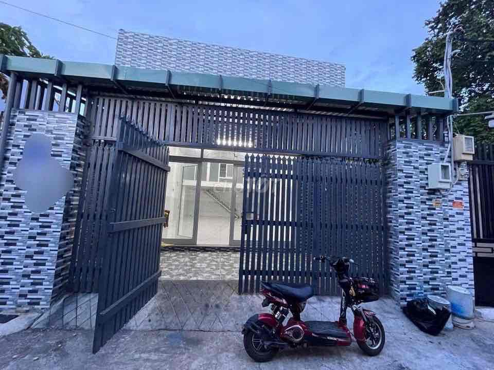 Bà Điểm warehouse near the mist market me