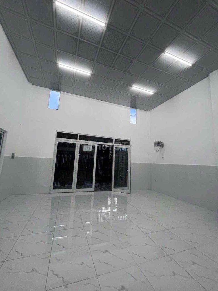Bà Điểm warehouse near the mist market me