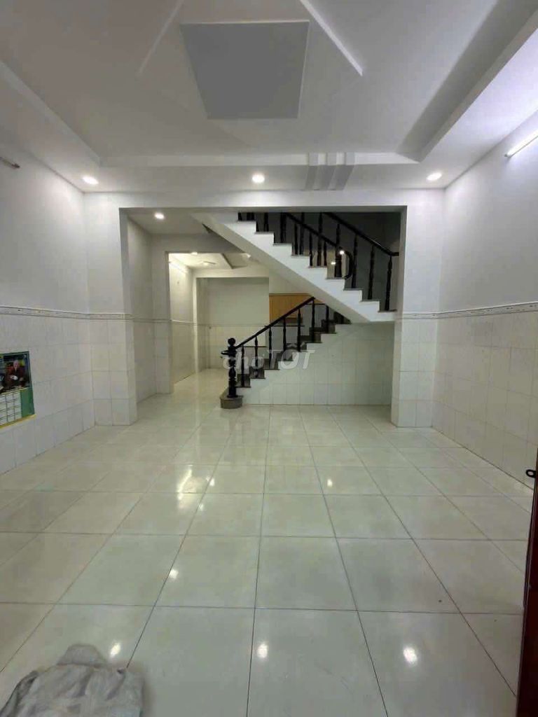 1 st floor. 5 x 12 Nguyễn Thị Trọn.