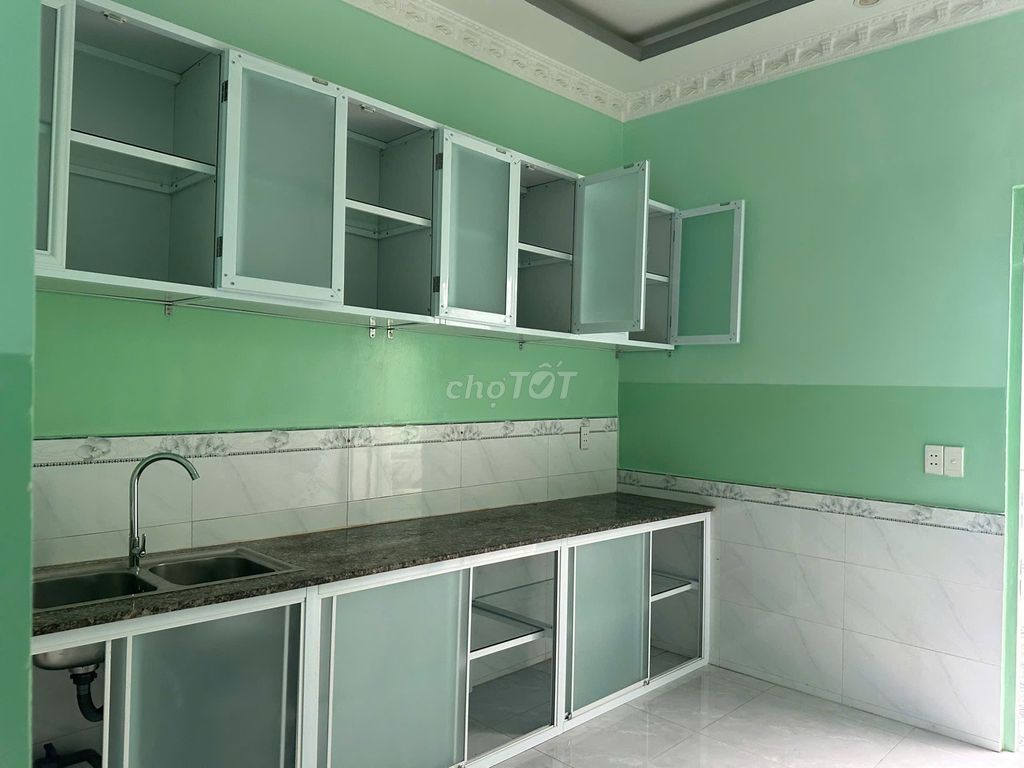 8 million 3 floors 4 bedroom Kes Kaschak
