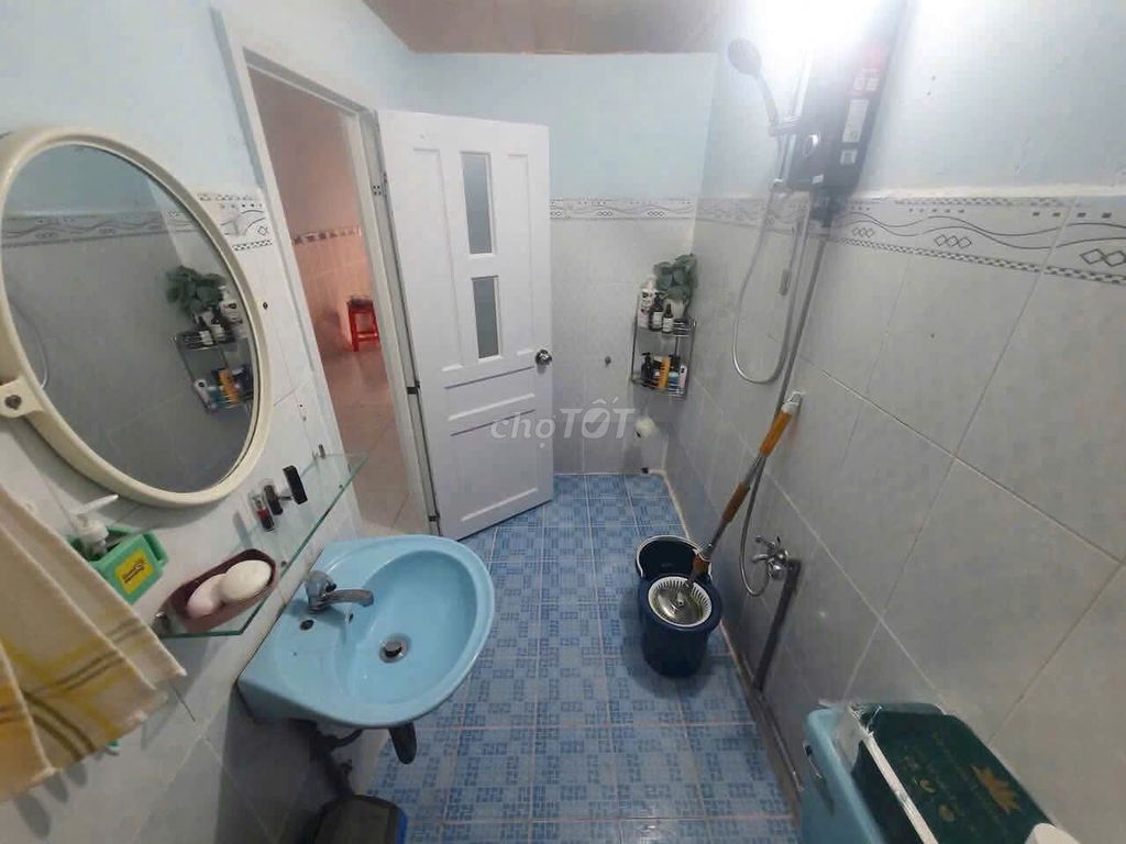 Eight million for renting 119 Nguyễn Thị Thập.