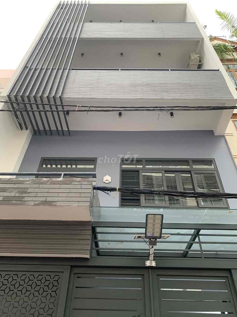 Give me 30 meters across the balcony. 6 meters across.