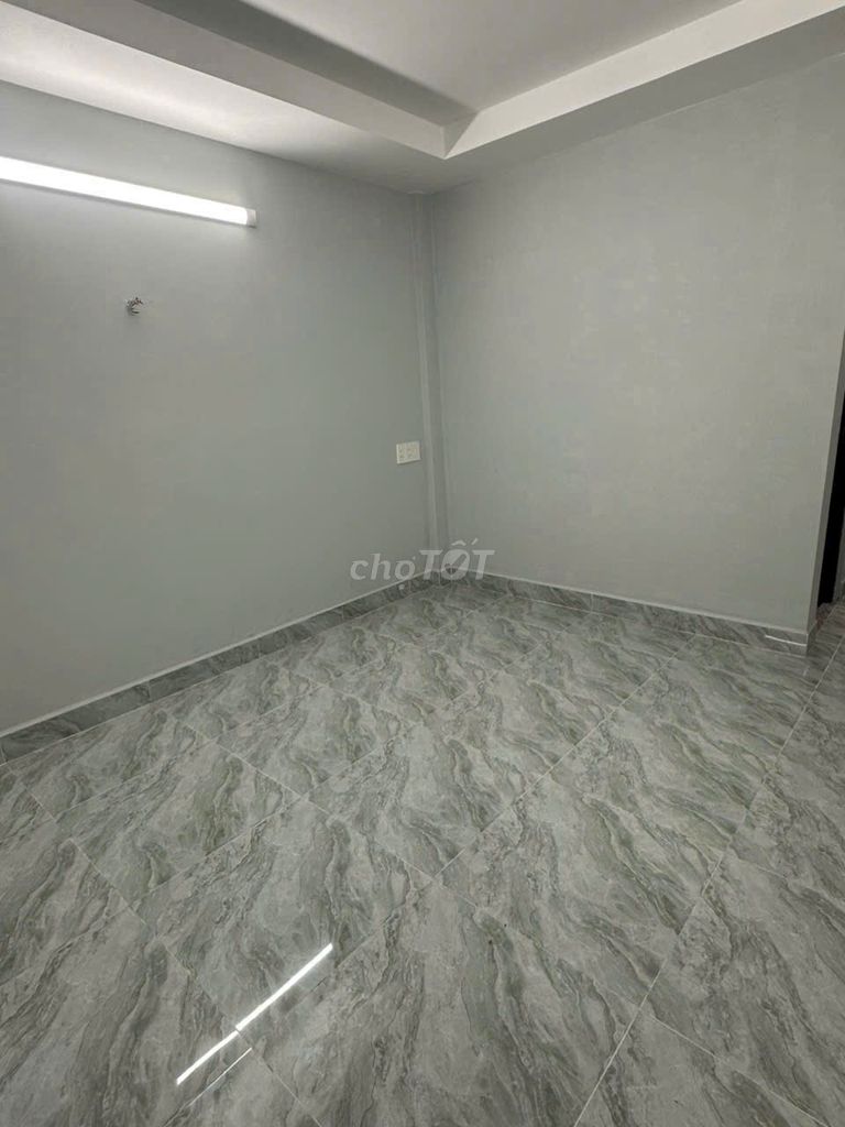 Renting 8 million Kingdom Halls Dương Cát Lợi.