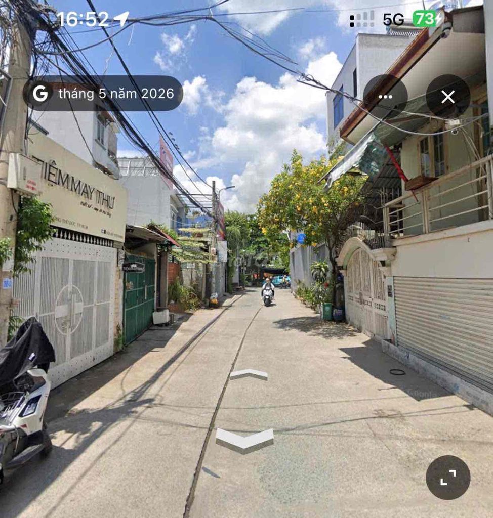 The polarity is 112 square meters, 2 bedrooms are 8.5 million per month.