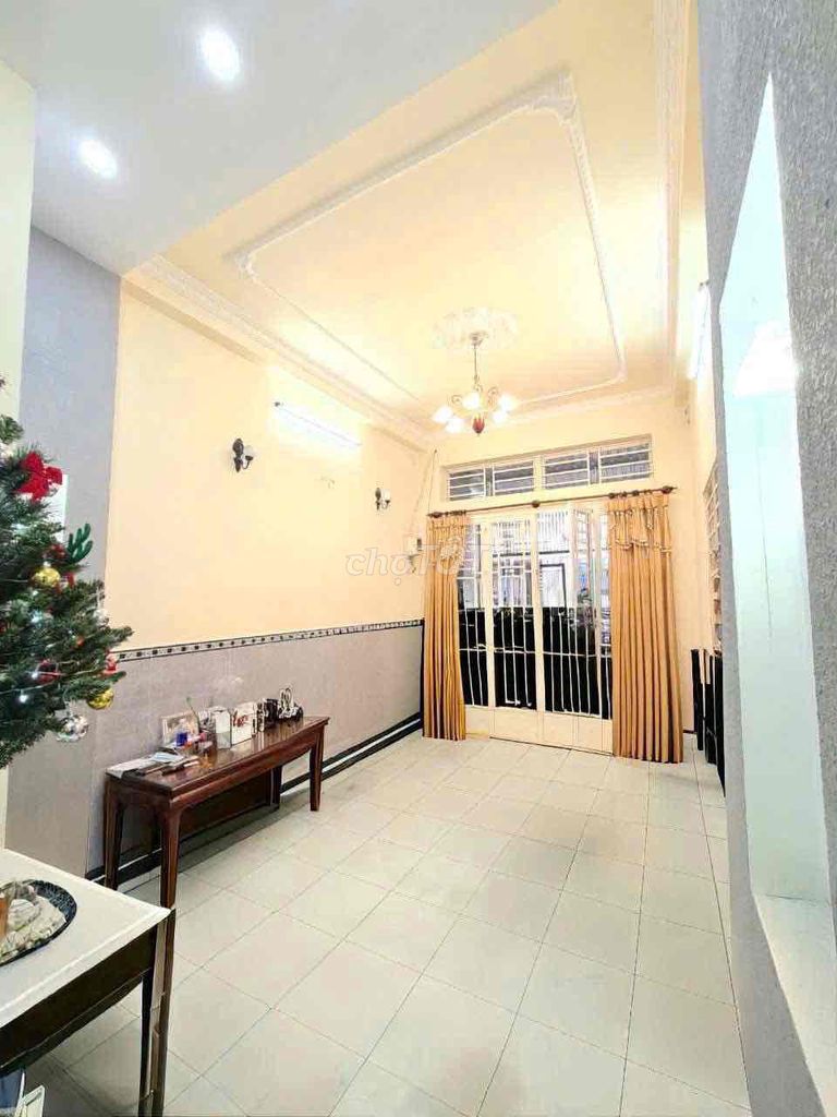 Renting the entire Bàu Bàng, Tân Bình.