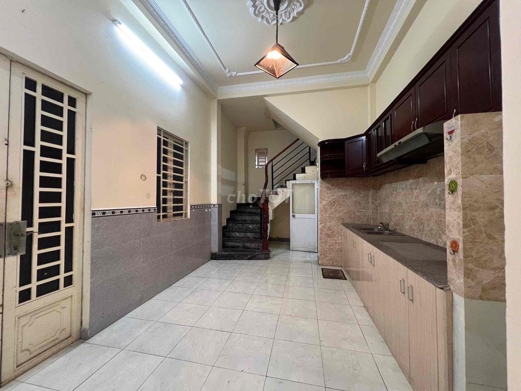 Renting the entire Bàu Bàng, Tân Bình.