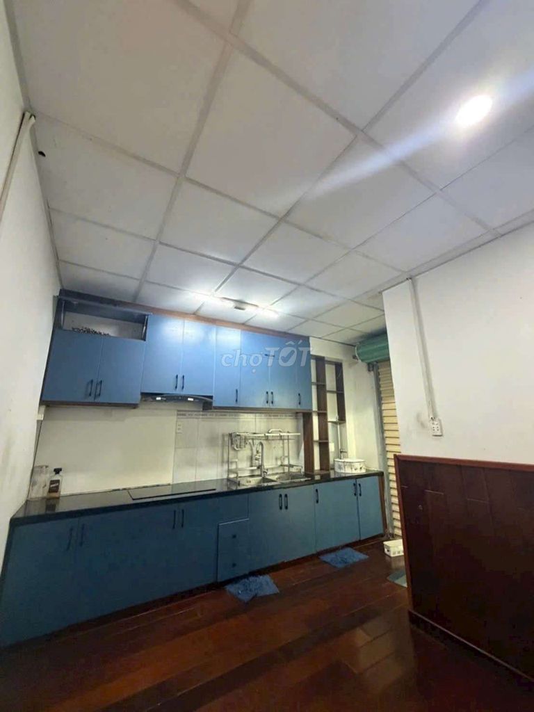 Rent house near the new aeon, 4 X15 M, 2 rooms, alleycar