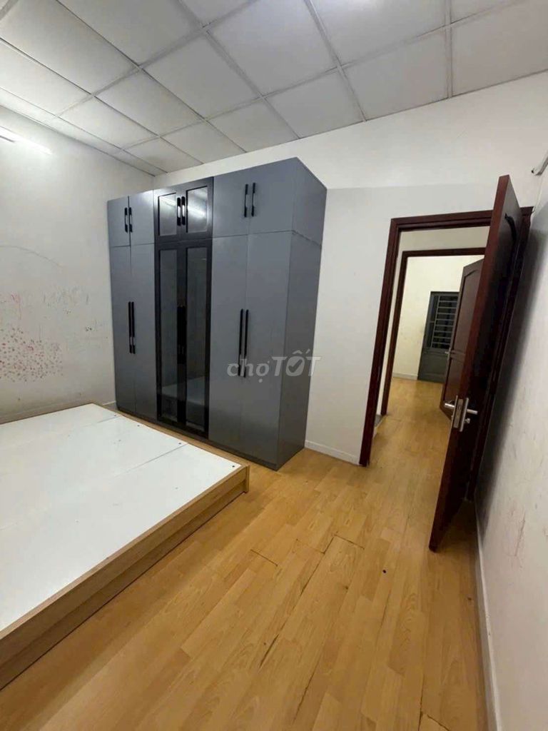 Rent house near the new aeon, 4 X15 M, 2 rooms, alleycar