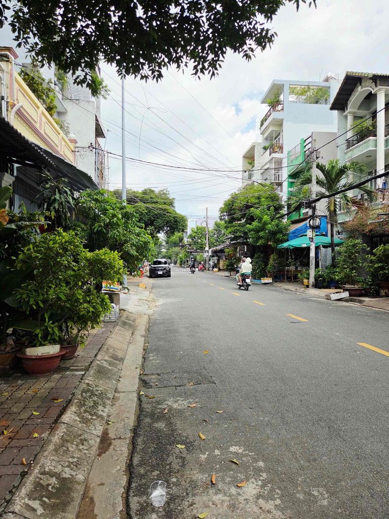 14 million -- the front house in the family zone, Phú Thạnh – Tân Phú
