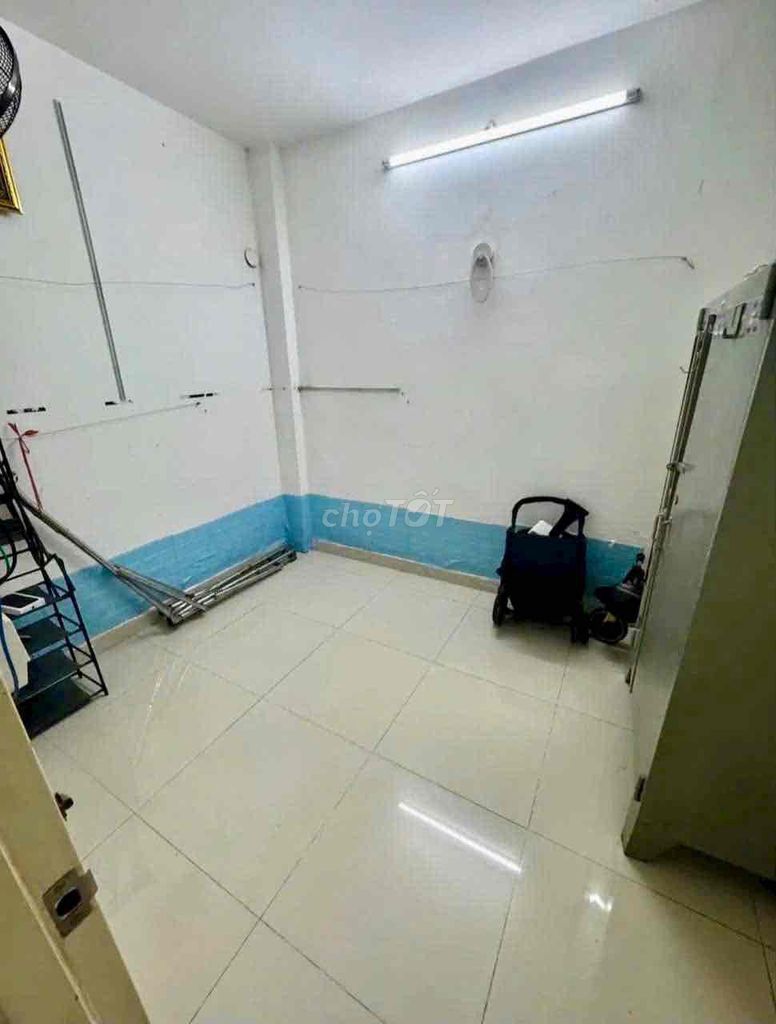 8 million -- two bedrooms, two toilets -- Lũy Bán Bích, Tân Phú
