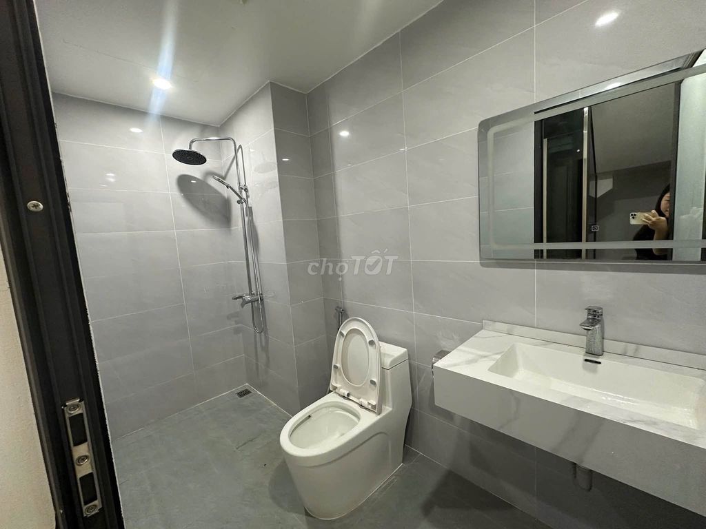Two floors Vịnh Tây 8.5 million.