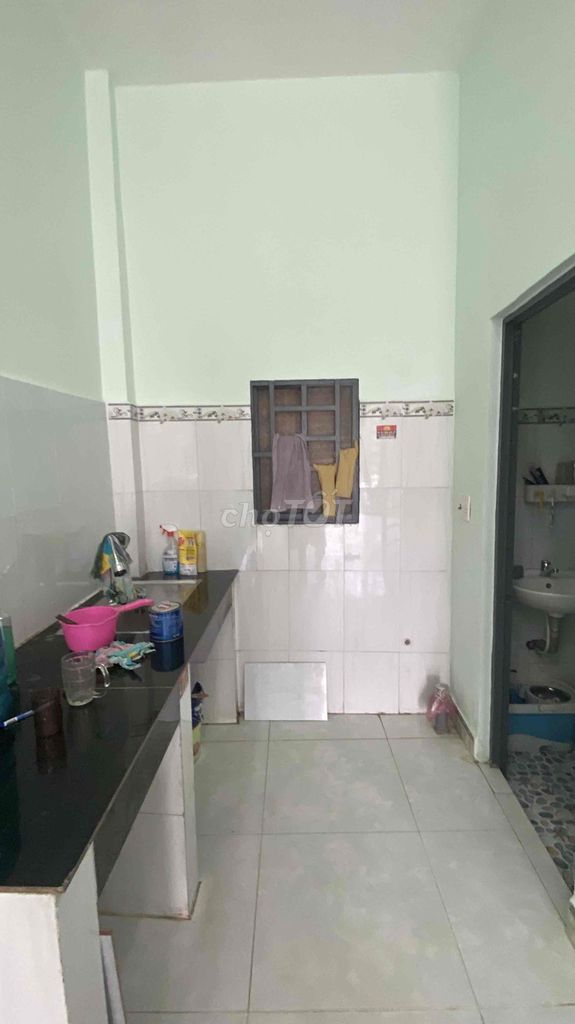 Let's rent out the original house.