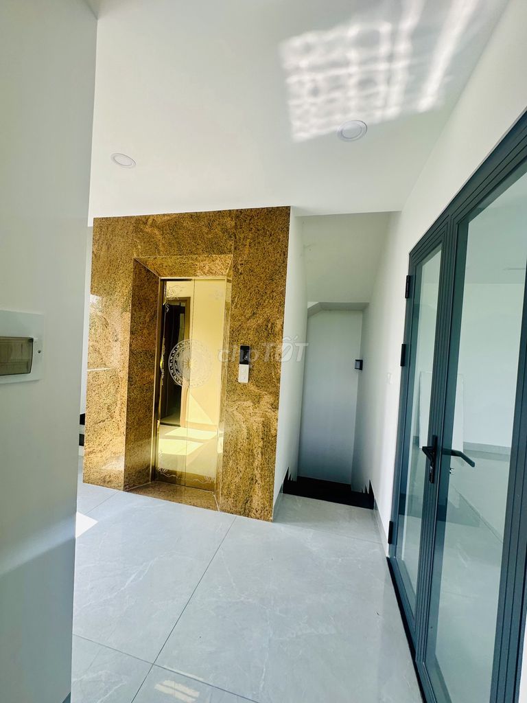 New house kdc Liên Phường - main axis to varosa - elevator ready