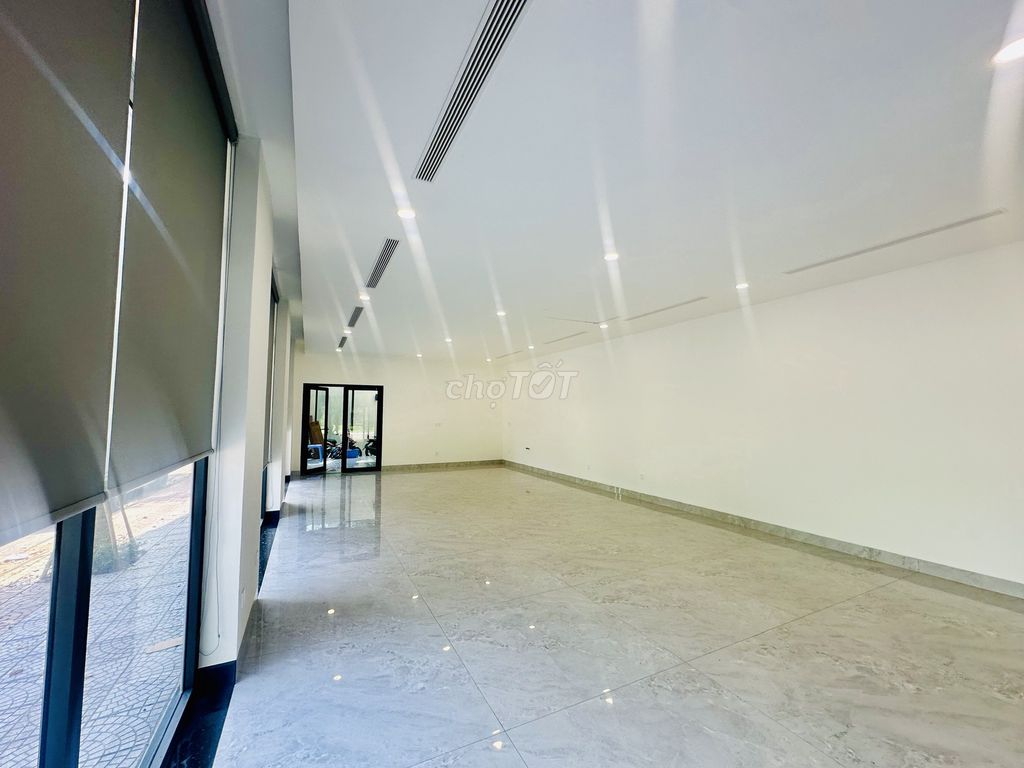 New house kdc Liên Phường - main axis to varosa - elevator ready