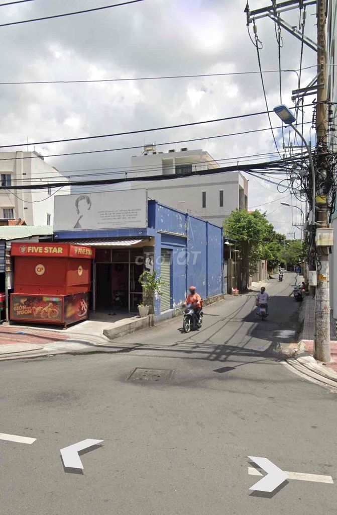 To rent to tutor Lê Văn Chí