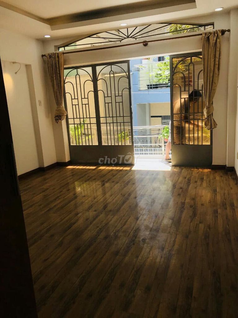 4 x10 meters.1 floor.2 bedroom. 4mmm Bill.