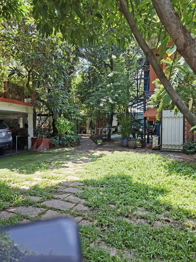 Mini pool house + garden 1st floor-Thảo Điền, District 2. 50 million a month.