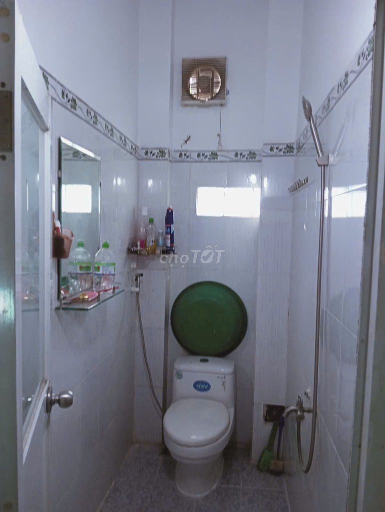 Renting the entire city of ql1, District 12-Fift interior-- 8 million a month.