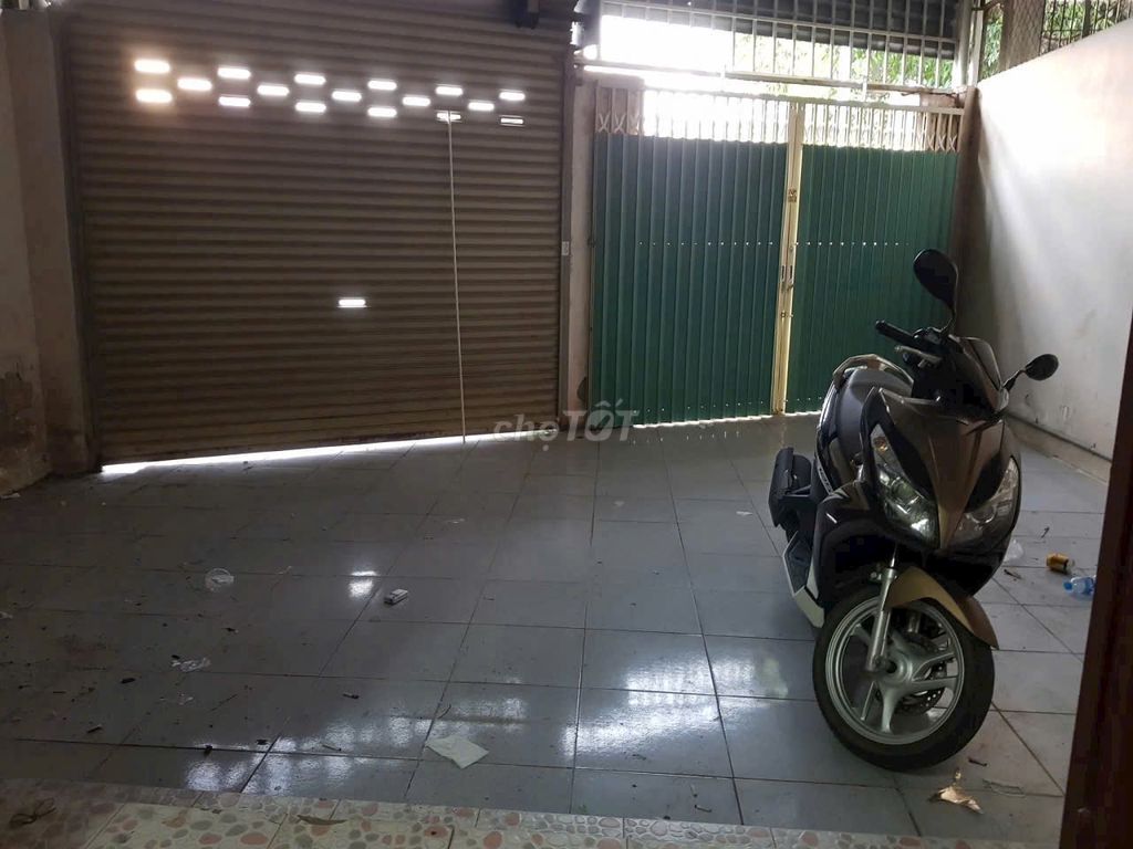 Renting the entire front of Trần Thị Hè, District 12.