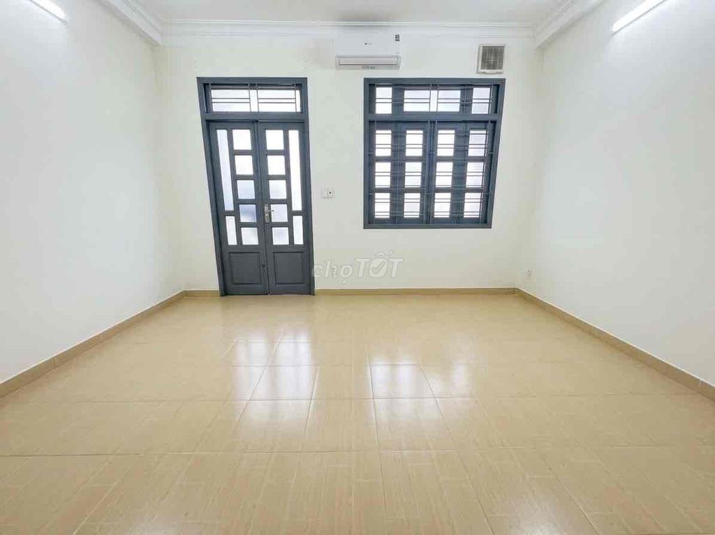 Rent a nice Bình Lợi house. Area 5 x22 meters. It costs 25 million a month.