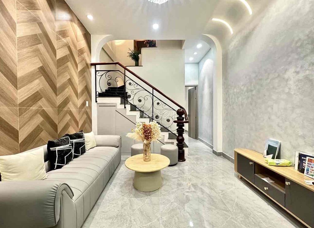Rent four bedrooms full interior in the center of Phú Nhuận.