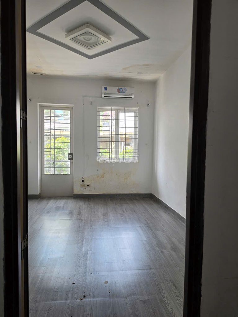 Rent the original house 52/A Nguyễn Đình Chiểu, ward 4, Phú Nhuận