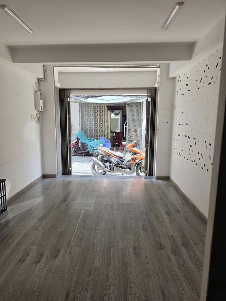Rent the original house 52/A Nguyễn Đình Chiểu, ward 4, Phú Nhuận
