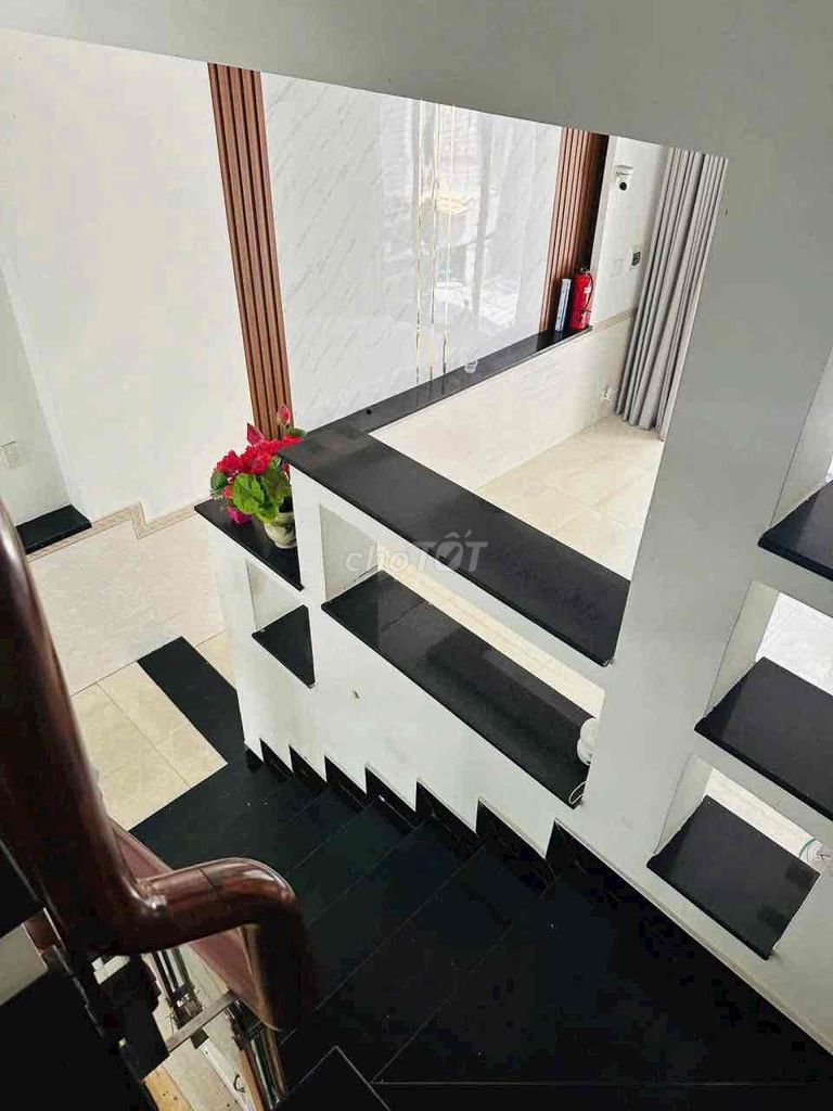 Rent the original apartment-- car alley 688 per long life, 1894 15, Gò Vấp