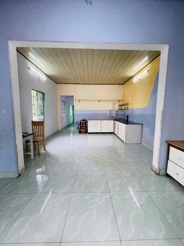 Level 4 is two bedrooms. Two fronts, Số 3 near Fu Fu Fu.