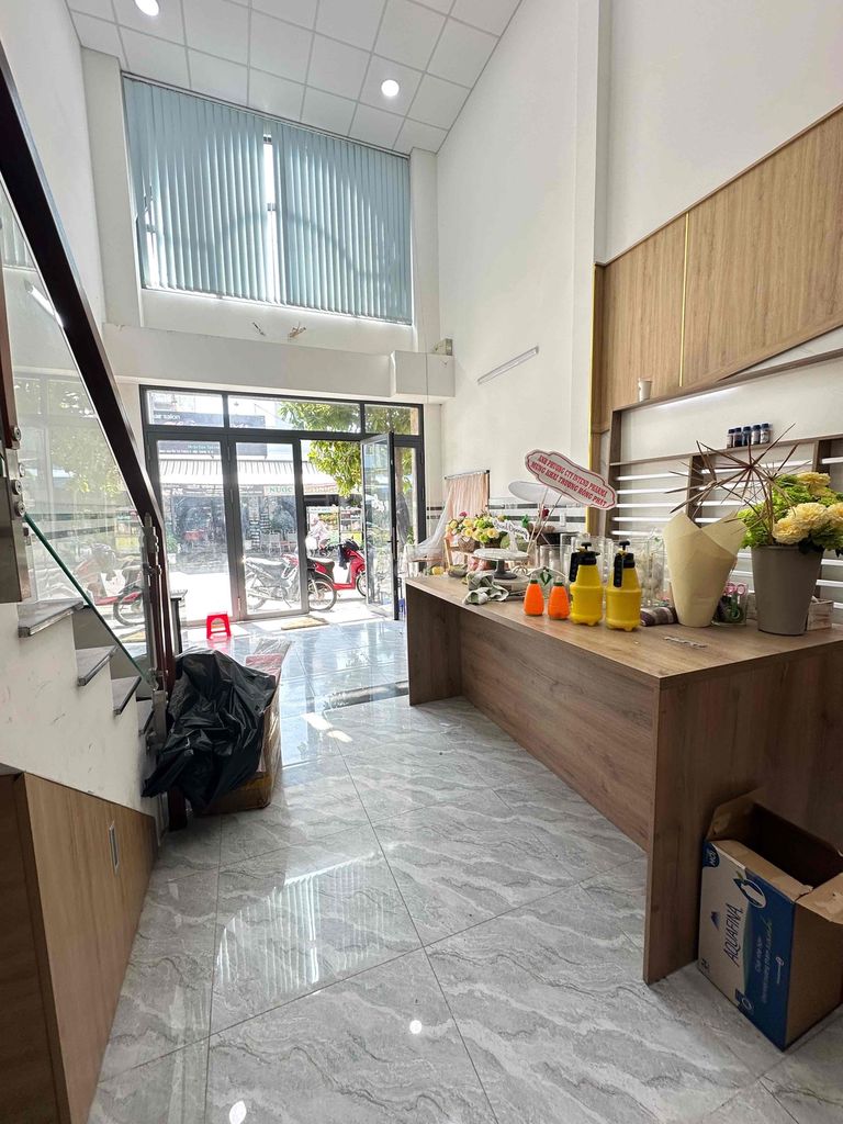 Rent the het17, right at the People's Market.