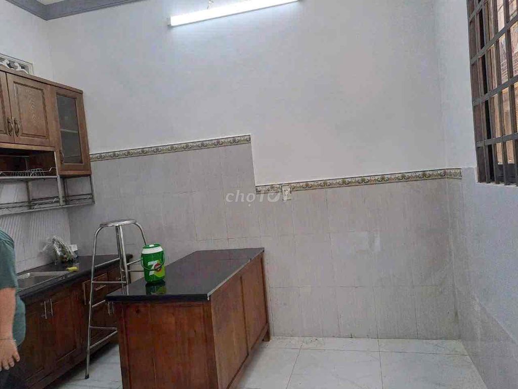 need to rent two floors of Nguyễn Sỹ Sách Tân Bình