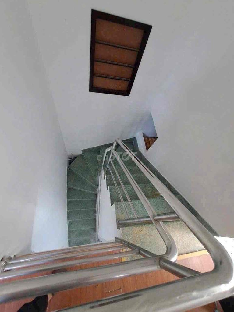 need to rent two floors of Nguyễn Sỹ Sách Tân Bình