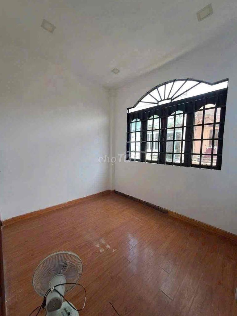 need to rent two floors of Nguyễn Sỹ Sách Tân Bình