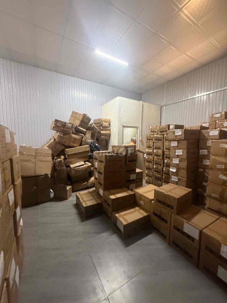 Rent for 15 million 8 x14 warehouses 29 2 d KDC Nam Hùng Vương