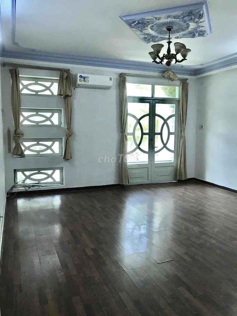 Rent a 1st block of Firefire area 5 x 20 xd a 3-story vault. At 26 million.