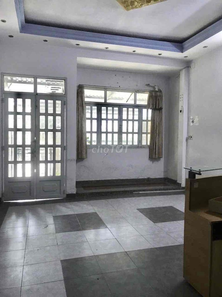 Rent a 1st block of Firefire area 5 x 20 xd a 3-story vault. At 26 million.