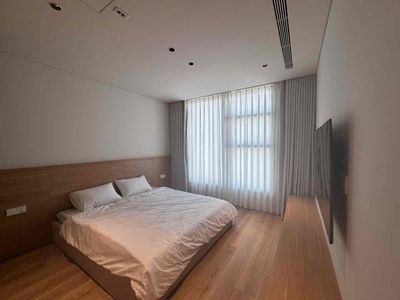 The mini apartment's near the university near the County. A full-in-the-house offer.