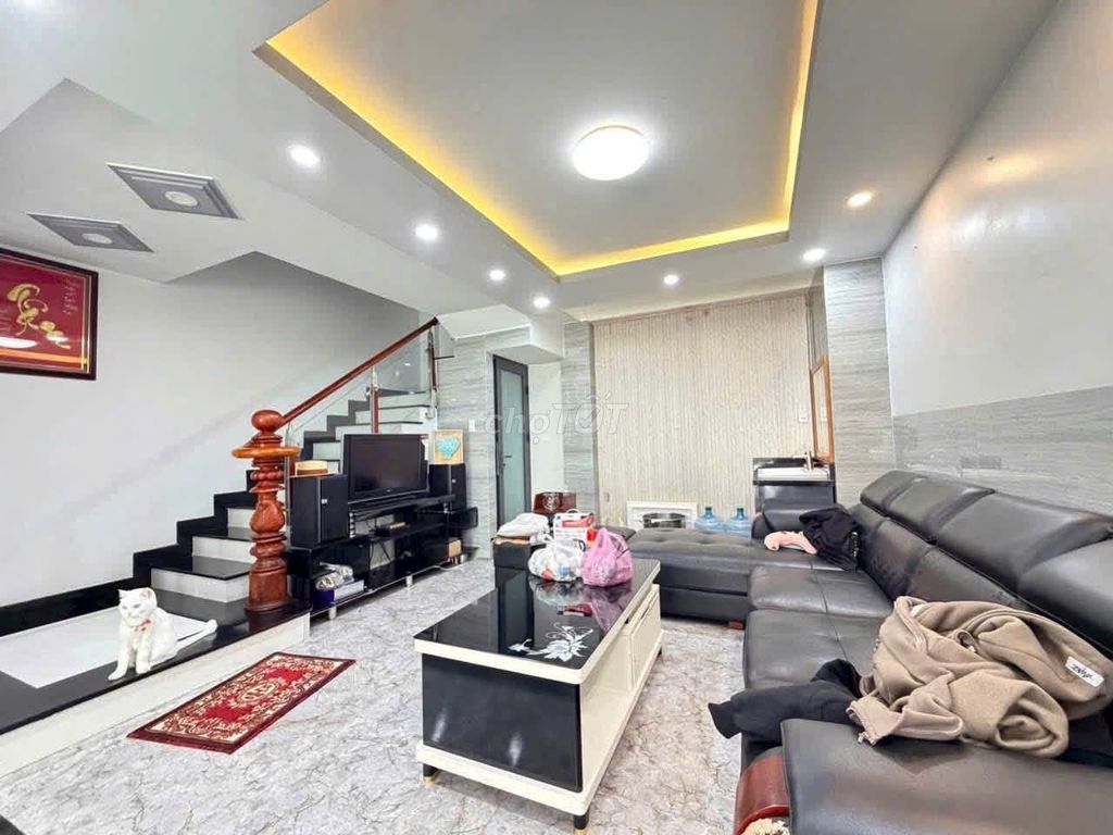 Need to rent a 1.b. 36 A Trần Quang Khải P. Tân Định, District 1.