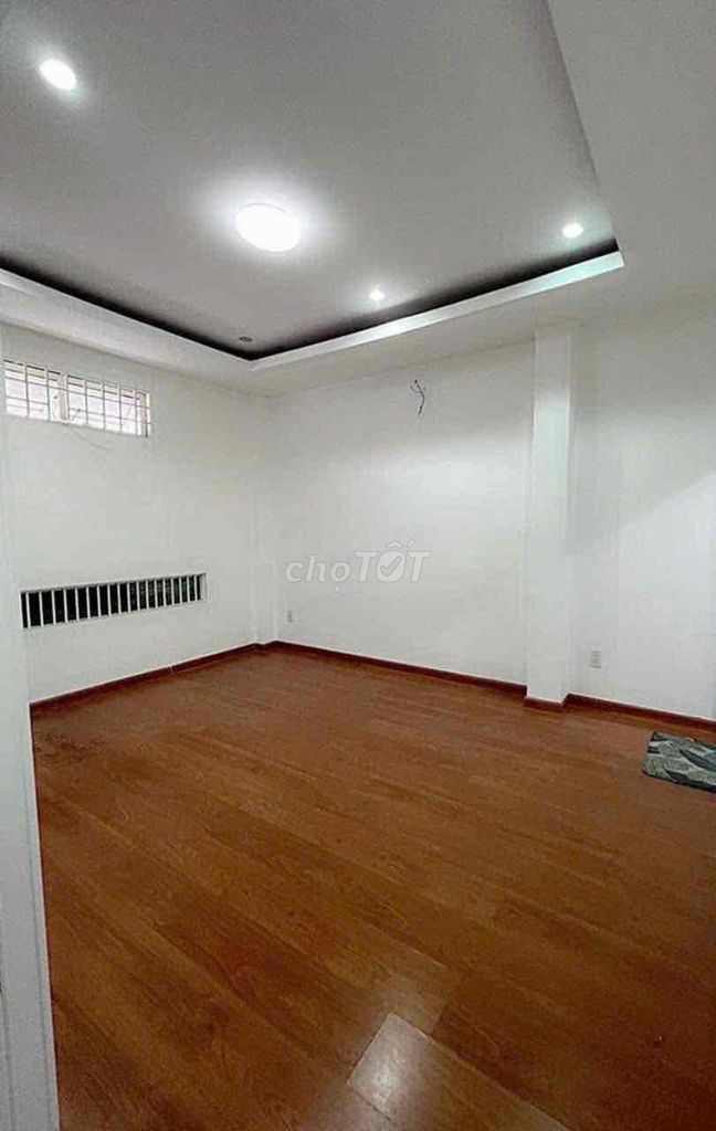 Rent the entire Thích Quảng Đức Shire Street.