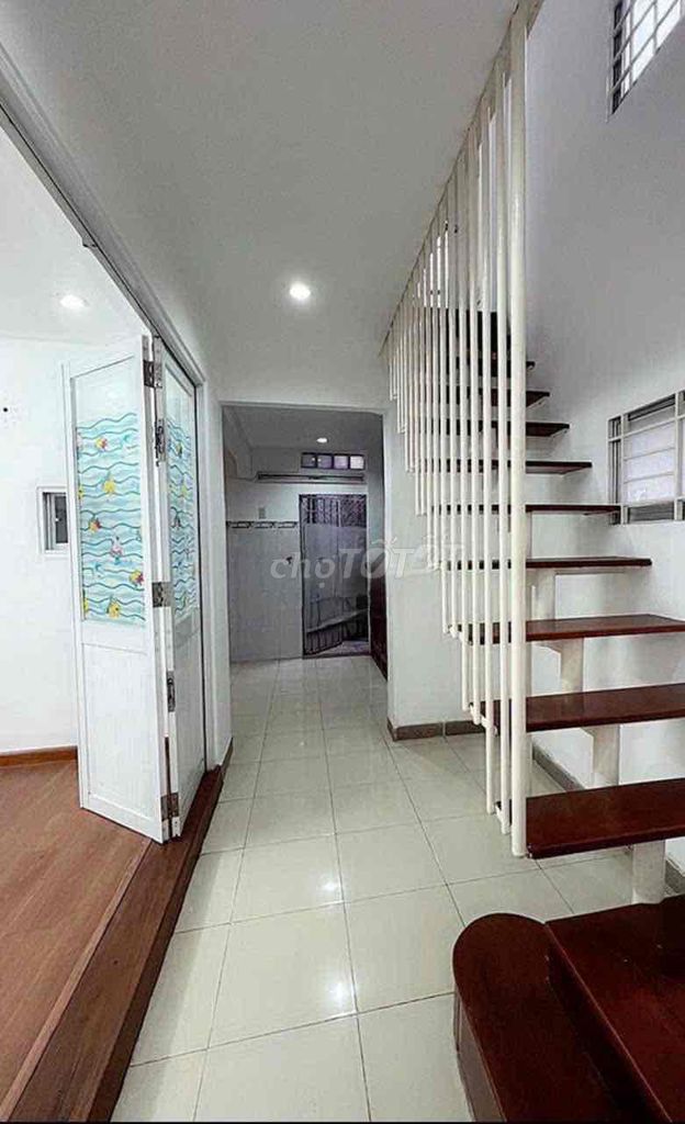 Rent the entire Thích Quảng Đức Shire Street.