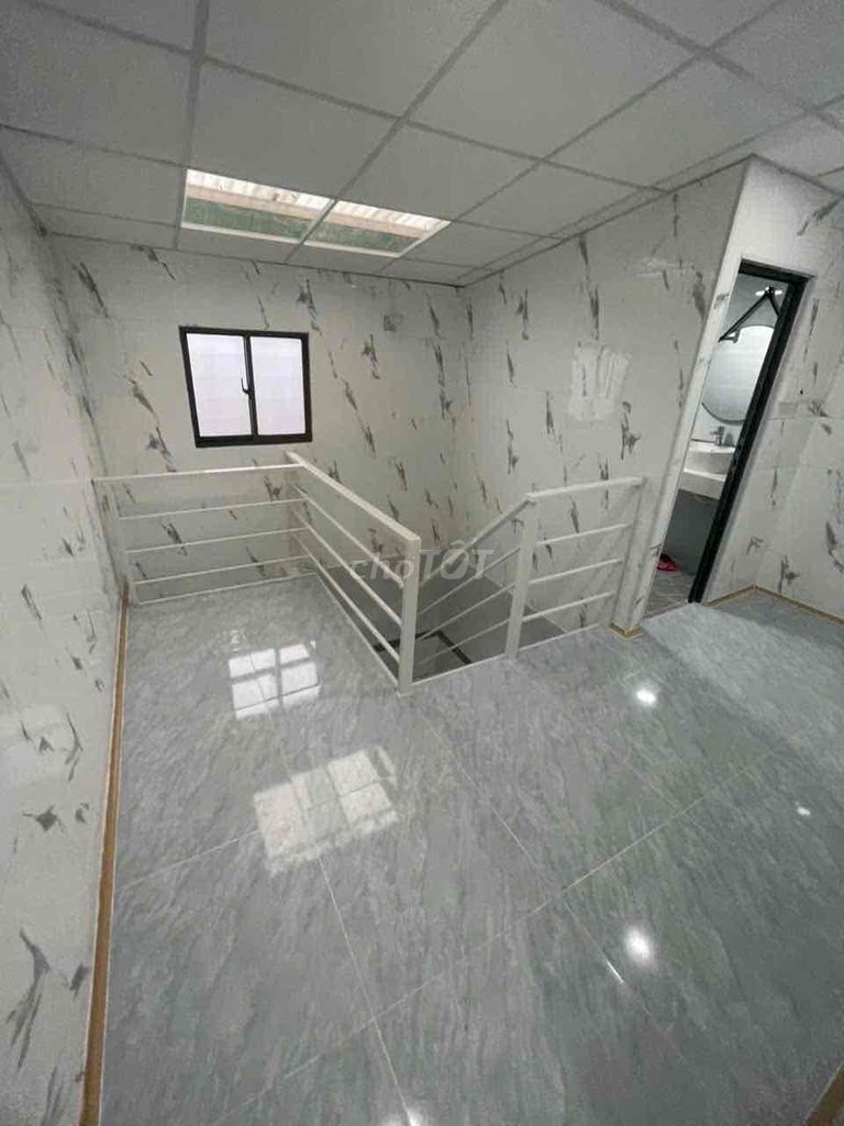 New house, Tô Hiến Thành alley rental, District 10.