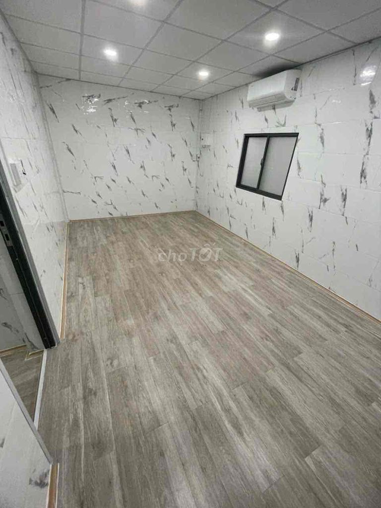 New house, Tô Hiến Thành alley rental, District 10.
