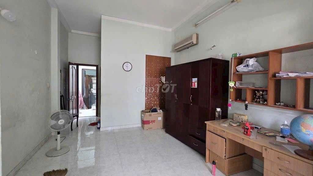 House 1 011 3rd floor bedroom 3 x 20 meters prefrontal front 420 Tân Quy