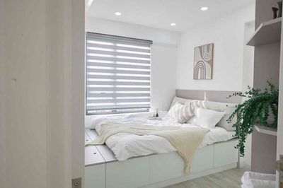 Studio has a water discount on new state housing prices near q1 q7 District 8