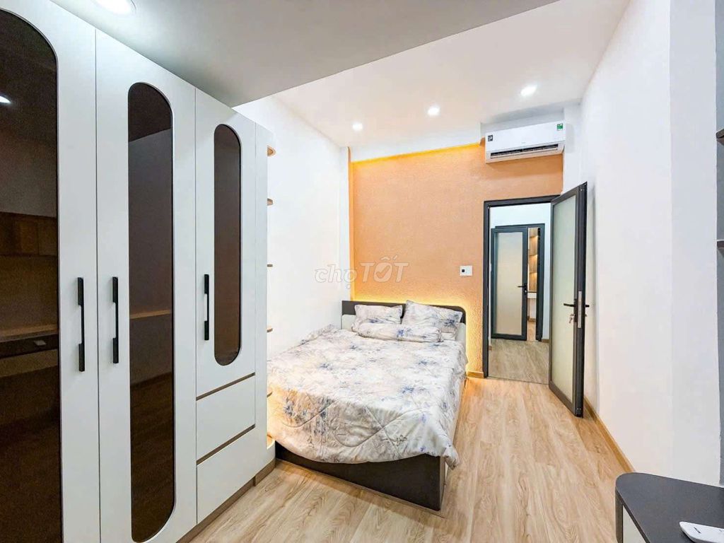 rent whole interior