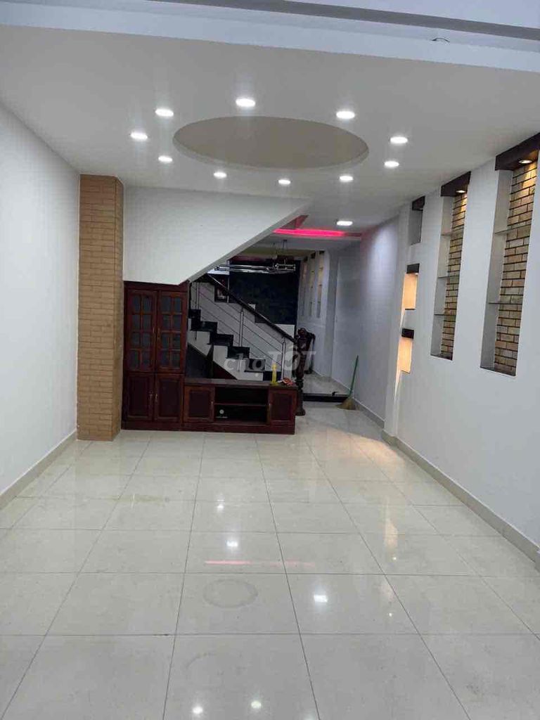 Rent an entire Tân Phú garden board, independent