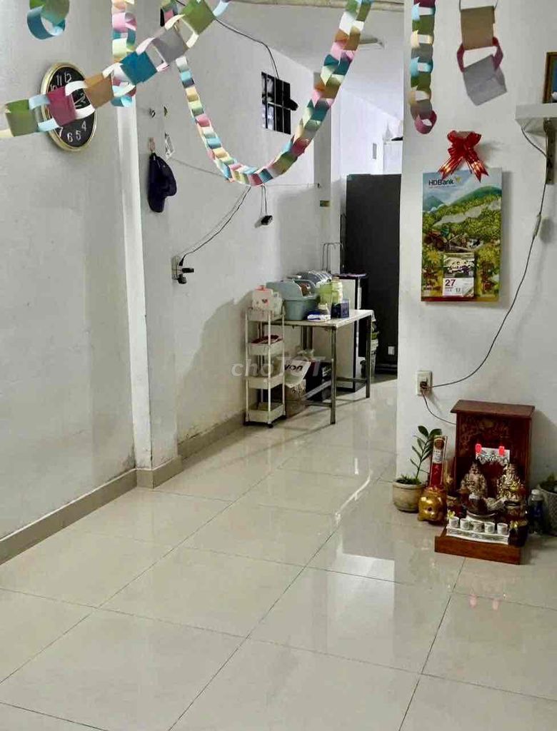4 x10 meters 1 floor (two toilets bedroom) 4 meters out. The bases are sold. Tân Phú