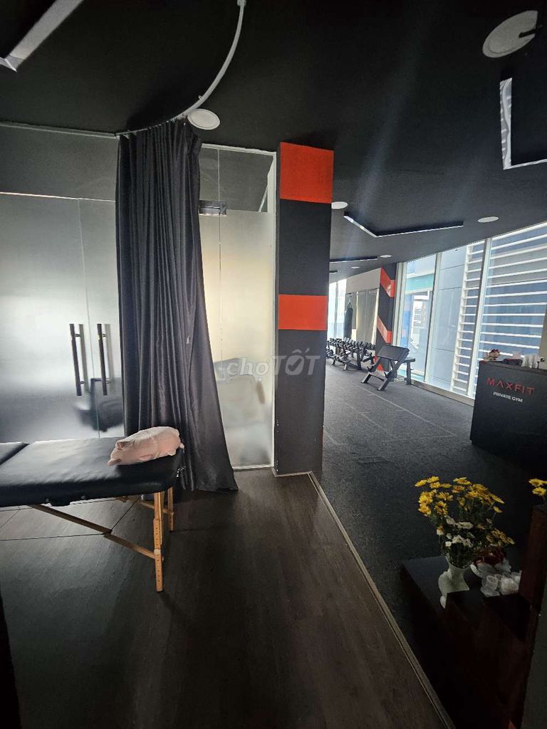 Renting 110 M2 from the county's corner.